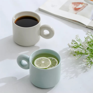 Keramikbecher mit Untertasse Rundem Henkel Nordischer Stil Individuelles Logo Farbige Werbegeschenke 340ml Spülmaschinen- & Mikrowellenfest - Product Image 4