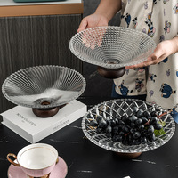 Plateau à fruits en verre transparent avec base en bois massif, coupe diamantée, bol à fruits surélevé, plateau de service décoratif pour la maison, table basse