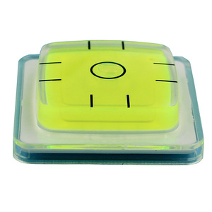 Nivel de burbuja cuadrado de acrílico verde 45x45x12mm para medición de nivelación de vehículos - Product Image 2