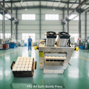 Máquina de Prensado Neumática CNC de Cuatro Columnas Multifunción para Bombas de Baño, con Motor y Bomba para Moldeo de Recipientes a Presión - Product Image 4