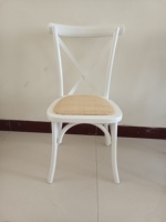 Chaises de banquet de mariage en bois massif empilables durables pour hôtel, restaurant, extérieur, événements