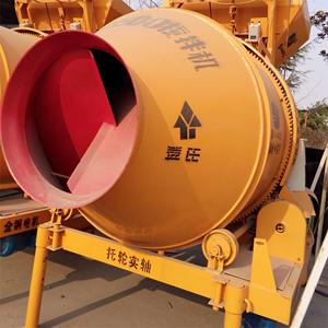 <span class=keywords><strong>Malaxeur</strong></span> à <span class=keywords><strong>béton</strong></span> portatif de 800 L à grande capacité, monté sur <span class=keywords><strong>tracteur</strong></span>, avec moteur à tambour conique et système d'arrosage et de décharge automatiques - Product Image 6