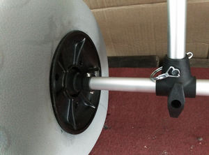 Chariot de kayak portable robuste en aluminium de haute qualité avec roues en PU de 12 pouces pour la plage - Product Image 3