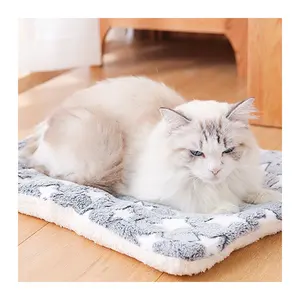 Queeneo fait à la main luxe chaud doux polaire flanelle chien couverture adapté lavable tapis et coussinets et lits pour animaux de compagnie
