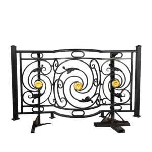 Phong Cách Hiện Đại Nhà Máy Trực Tiếp Giá Rẻ Rèn Sắt Ban Công Lan Can Thiết Kế Ngoài Trời - Product Image 1