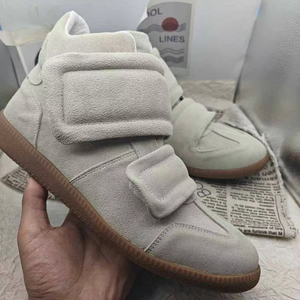 Zapatillas de Diseño de Lujo, Calzado Deportivo y de Ocio Neutro de Europa y América, Corte Alto, Suela Gruesa, Duraderas y Modernas para Entrenamiento - Product Image 5
