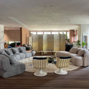 Sofá Moderno Minimalista en Forma de S, Tapizado en Color Camel, Relleno de Espuma, para Sala de Estar, Recepción de Hotel - Product Image 3