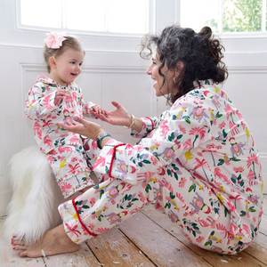 Op maat gemaakte 'Mommy and Me' bloemen pyjama's, 2-delig, knoopsluiting, lange mouwen, dames pyjama's, loungewear set, geschikt voor dagelijks gebruik - Product Image 1