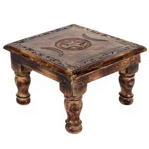 Mesa de Altar Cuadrada de Madera Grabada de Alta Calidad, Diseño de Pentagrama y Triple Luna, Arte Religioso Wiccano Pagano Folclórico - Product Image 1