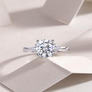 Zanlong แหวนเพชรโมอิสสีเงินผู้หญิง925 13659และชุบทอง18K แหวนสัญญานิ้ว2CT 3หิน - Product Image 5