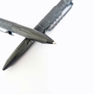 Vente en gros Pointe en acier au tungstène Défense tactique Sport Luxe Multifonctionnel Équipement de survie en plein air Brise-vitre Poinçon d'urgence - Product Image 5