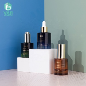 YAN Packaging base spessa corta 40ml 50ml bottiglia di vetro contagocce con pompa a pressione in <span class=keywords><strong>oro</strong></span> lucido con decorazione - Product Image 3