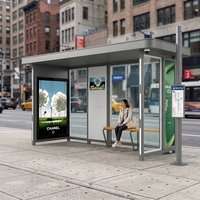 Abri d'arrêt de bus intelligent avec affichage des horaires intégré et prises USB
