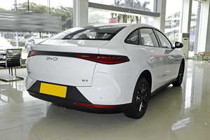 Meest Populaire Byd E7 2025 450Km Puur Elektrisch 136 Pk 4-deurs 5-seater Ev New Energy Voertuig Medium Car - Product Image 6