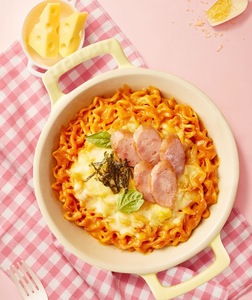 Fideos Instantáneos Coreanos Picantes con <span class=keywords><strong>Queso</strong></span> y Sabor a Pollo <span class=keywords><strong>Buldak</strong></span>, 140g, Bajos en Grasa, 12 Meses de Caducidad, Venta al Por Mayor - Product Image 6