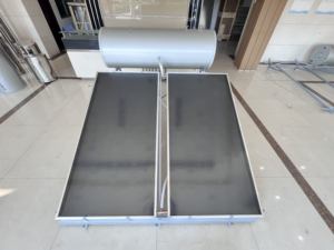 <span class=keywords><strong>Chauffe</strong></span>-<span class=keywords><strong>eau</strong></span> <span class=keywords><strong>solaire</strong></span> à panneaux plats pressurisé en acier inoxydable électrique 200L 300L pour la production technologique en extérieur Nouveau - Product Image 4