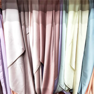 مصنع صيني مورد حجاب حريري سادة لون شال مربع للنساء المسلمات - Product Image 3