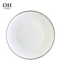 Vente chaude Vaisselle tendance Bord argenté Écologique Vaisselle en porcelaine osseuse Assiettes de présentation Ensemble de vaisselle pour événements de mariage