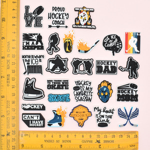 Abalorios <span class=keywords><strong>de</strong></span> PVC personalizados para zapatos con diseños <span class=keywords><strong>de</strong></span> mamá <span class=keywords><strong>de</strong></span> hockey y <span class=keywords><strong>entrenador</strong></span> orgulloso, broches para zapatos con temática deportiva para decoraciones <span class=keywords><strong>de</strong></span> zuecos <span class=keywords><strong>de</strong></span> la familia del hockey sobre hielo - Product Image 3
