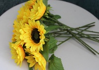 Bouquet de tournesols artificiels faits main en gros, fleurs décoratives douces pour la maison, pour la fête des Mères, Pâques, la Saint-Valentin, la remise des diplômes