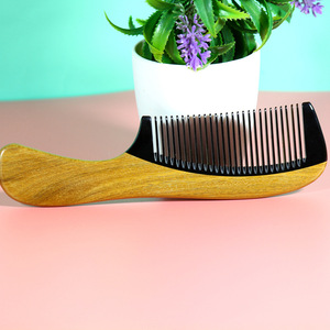 Peine para el cabello de madera de sándalo verde con forma de U de cuerno de buey, multifunción para uso doméstico y masajes, 15-20 cm - Product Image 2