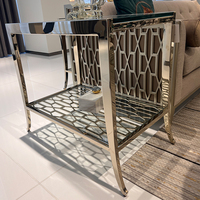 Table d'appoint moderne de luxe de style euro-américain avec cadre en acier inoxydable et plateau en verre trempé pour meubles de salon