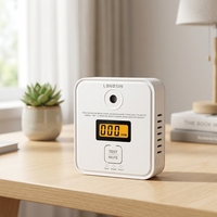 Détecteur de monoxyde de carbone (CO) pour usage domestique, norme européenne EN50291, en matériau ABS, à fixation murale, avec alarme sonore et lumineuse.