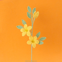 Grenzüberschreitender handgehäkelter Windmühlen-Jasminstrauß: DIY Häkelgarn-Kunstblumenarrangement als fertiges Produkt