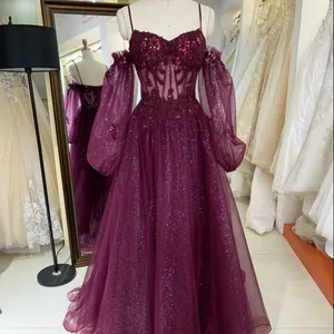 Burgundy mauve korset dengan ritsleting bagian belakang gaun malam formal pesta dansa tulle berkilau lengan puff panjang bordir atas A Line