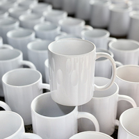 Lots de tasses à café en céramique blanches unies de 11 oz, assortis, pour la vente en gros, lots de stock commercial, commandes, expéditions, emballages, paquets, boîtes, cartons