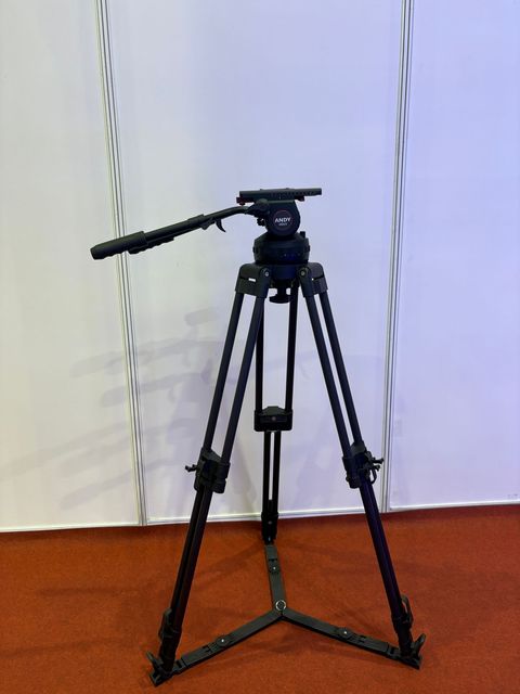 Andy Heavy Duty Camera Tripod for Professional Video Camera Andy HD 25 Fluid Head with 40 kg Load Capacity