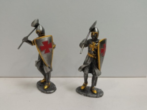 Figurines <span class=keywords><strong>de</strong></span> chevaliers médiévaux européens personnalisées vintage, en alliage <span class=keywords><strong>de</strong></span> <span class=keywords><strong>plomb</strong></span> et d'étain moulé sous pression, sculpture d'armure électroplaquée, souvenir en métal, 8 cm - Product Image 5