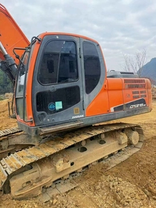 Doosan DH215 Excavadora usada Precio Venta caliente Tractor Características Maquinaria de movimiento de tierras Maquinaria de construcción de ingeniería usada - Product Image 3