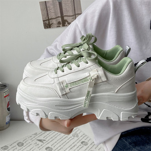 Nouvelles baskets décontractées à lacets pour filles, à semelle épaisse, à bout rond, pour le printemps - Product Image 1