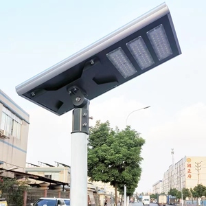 Lampadaire solaire LED 3 têtes 150W avec détecteur de mouvement, éclairage de sécurité extérieur pour jardin, luminosité nocturne constante - Puissance 200W - Product Image 1