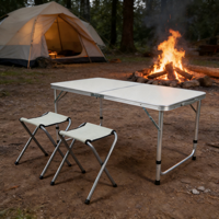 Ultraleichter Aluminium-Klapptisch mit Stühlen für Camping und Picknick, Moderner Tragbarer Outdoor-Klapptisch aus Kunststoff