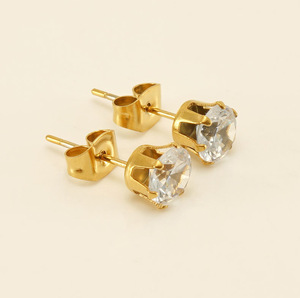 <span class=keywords><strong>Orecchini</strong></span> <span class=keywords><strong>a</strong></span> Perno Semplici in Acciaio Inossidabile per Donna, Bestseller in Europa e America, Placcati in Oro 18K <span class=keywords><strong>a</strong></span> <span class=keywords><strong>Forma</strong></span> <span class=keywords><strong>di</strong></span> <span class=keywords><strong>Rosa</strong></span> - Product Image 6