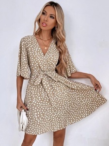 Nuevo Vestido Casual Corto con Estampado Floral, Cuello en V, Volantes, Media Manga y Cinturón para Mujer - Product Image 2