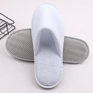 고급 일회용 코랄 벨벳 면 슬리퍼 호텔 여행 편의 시설을 위한 맞춤형 로고 공장 생산 - Product Image 2