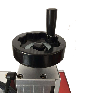 Máquina de marcado láser de fibra de mosca en línea 110mm * 110mm Rango de etiquetado Tubo Marcado en línea Garantía de 1 año - Product Image 5