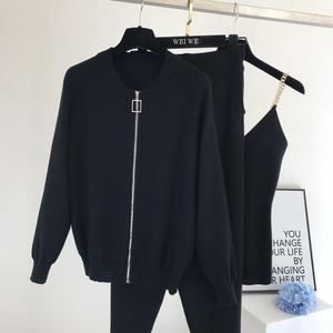 Ensemble trois pièces tricoté pour femme : gilet à chaîne, pantalon élastique à jambe étroite, nouveau style printemps-automne - Product Image 1