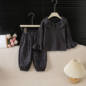 Completo alla Moda per Ragazze: Set Due Pezzi Stile Coreano con Maniche a Campana per <span class=keywords><strong>Primavera</strong></span> e Autunno - Product Image 1