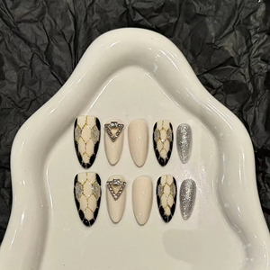 Unghie Finte di Lusso con Motivo a Serpente, 10 Pezzi, Fatte a Mano, Forma a Mandorla, in Acrilico, Stile Designer, Logo Personalizzato - Product Image 1