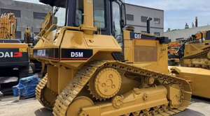 Bulldozer Caterpillar D5M d'occasion, modèle 2023, chenilles usagées, moteur, boîte de vitesses, pompe et accessoire tarière d'origine japonaise, certifié CE - Product Image 5