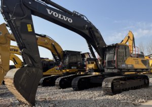 Excavadora de Orugas Usada Volvo EC480 de Servicio Pesado, 48 Toneladas, Motor Original, Caja de Cambios, Bomba, Modelo 2024, Pocas Horas, Rodamiento de Engranajes, 1 Año de Garantía - Product Image 4