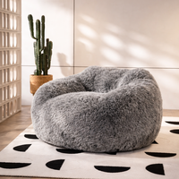 Fauteuil en tissu bouclé doux et moelleux, style Soft-Trend, sans assemblage requis, avec noyau en mousse élastique, idéal pour les petits espaces, assise effet nuage.