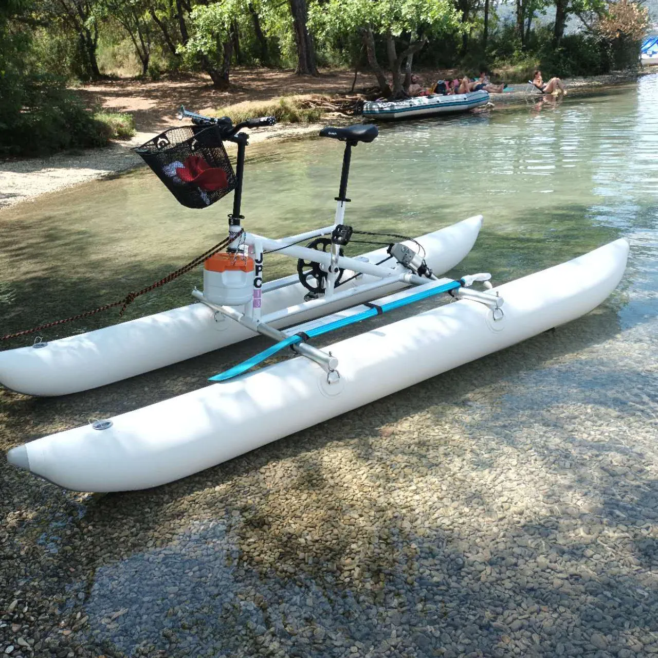 마음에 드는 새로운 유행 Hydrofoil 풍선 부동 사이클 바다 물 페달 자전거 보트 가격