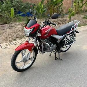 Motocicleta de Calle de Alto Rendimiento con Diseño Elegante de Gasolina - Product Image 6