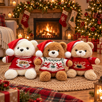 Ours en peluche de Noël fait main personnalisé avec un chapeau de Père Noël et un pull tricoté pour la décoration de la maison pendant les fêtes
