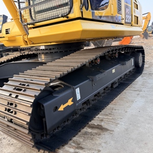 Excavadora Usada KOMATSU PC220 Robusta y de Bajo Consumo para Excavaciones a Gran Escala y Proyectos de Colocación de Tuberías Municipales - Product Image 4